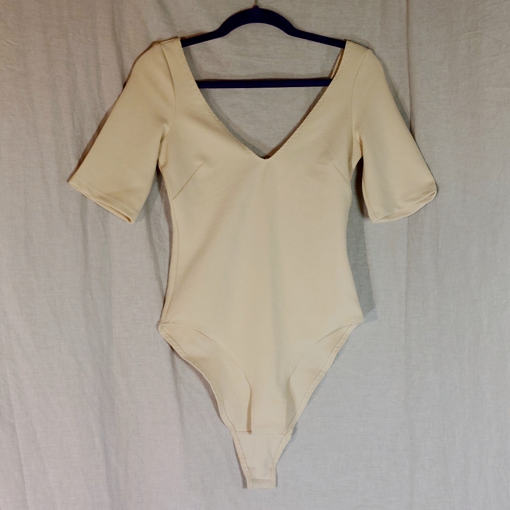 H&M cream scoop back short-sleeved bodysuit, S, NWOT